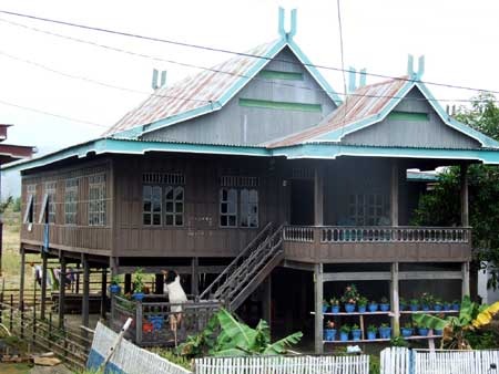 Image result for rumah adat suku bugis